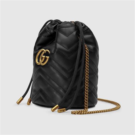 borsa a secchiello piccolo in stoffa gucci|Borsa a secchiello mini in pelle trapuntata GG Marmont GUCCI .